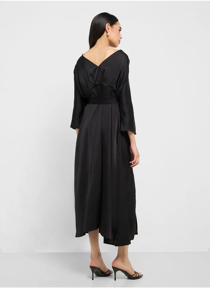 جينجر Belted Midi Dress