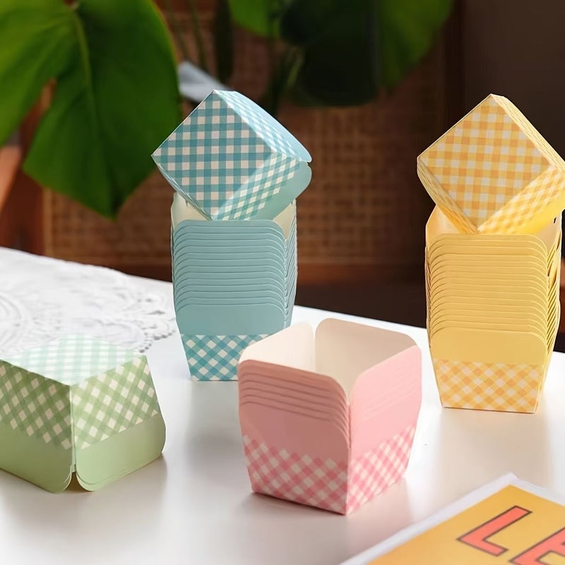 25 Machine Made Pink Disposable Paper Cups For Baking Square Cakes And Muffins - Image 4