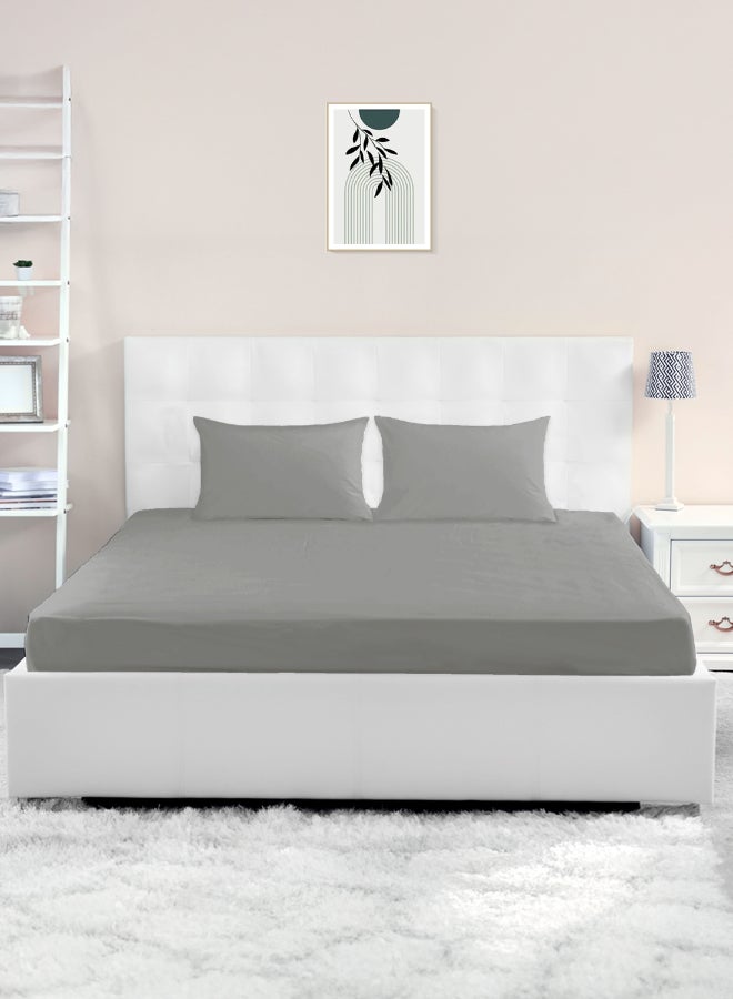 ايست من نون شيت مفروش سوبر كينغ سايز | مادة قطن ساتين ناعمة 400TC | لون رمادي داكن | شيت مفروش 1 بحجم 200 × 200 سم مع جيب عميق 40 سم | مناسب لمرتبة سوبر كينغ سايز - Image 1