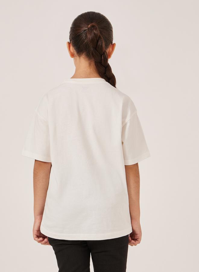 Styli Solid Oversized T-Shirt With Badge Detail - Image 4