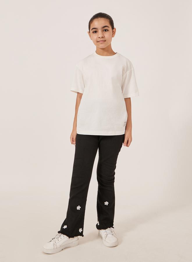 Styli Solid Oversized T-Shirt With Badge Detail - Image 2