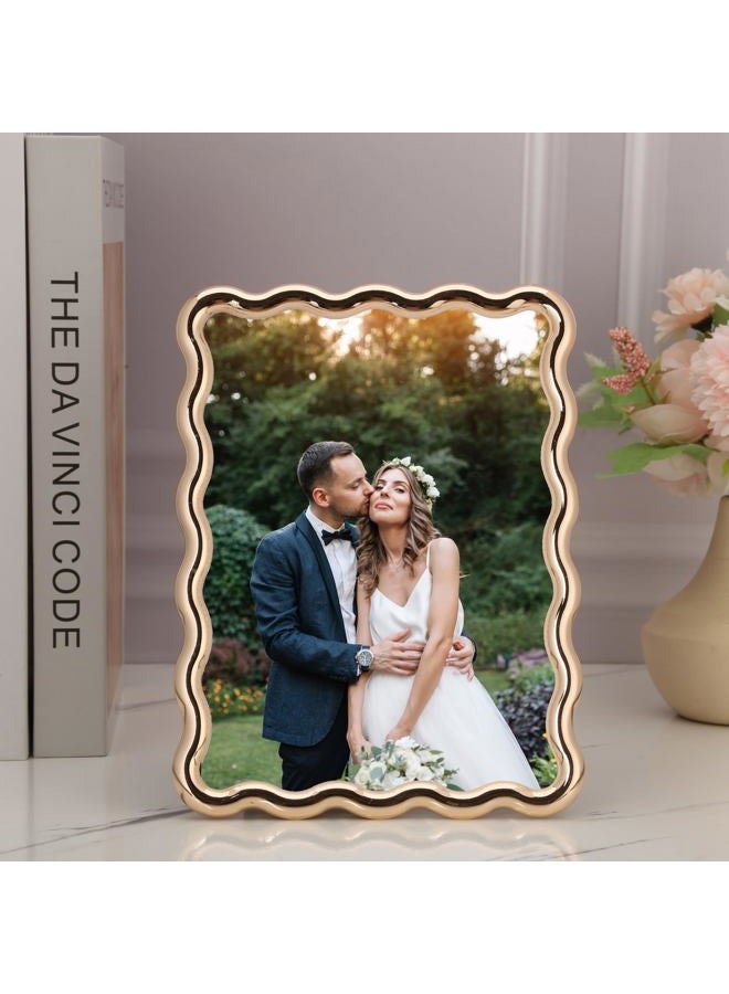 GorYeeFine 5 x 7'' Heavy Duty Alloy Gold Photo Frame with Wave Design - Modern Glamour 6x4'' Gold Picture Frames for Desktop and Wall Hanging. - Image 2
