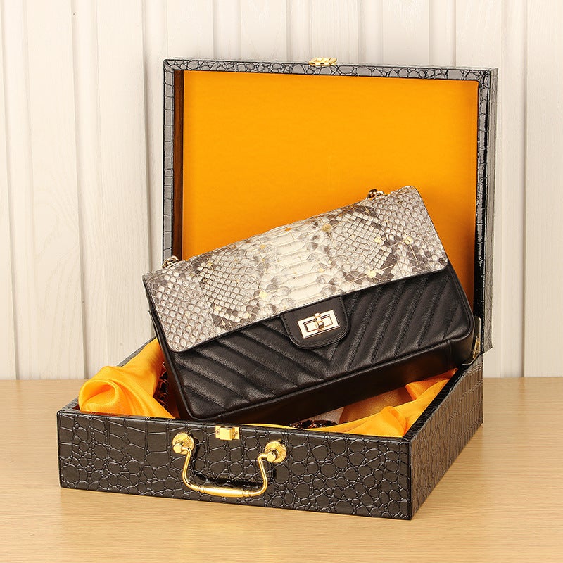 Elegant Elegant Snakeskin Fashion Women's Shoulder Bag Classic Chanel Style Chain Shoulder Crossbody Underarm Leather Women's Bag - Image 2