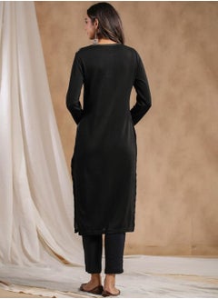 ISHIN Regular Fit Embellished Pattern Round Neck Neck Three-Quarter Sleeve Black Colour Knitted Cotton Kurtas for Women - Perfect for your Festive Celebrations  - Image 5