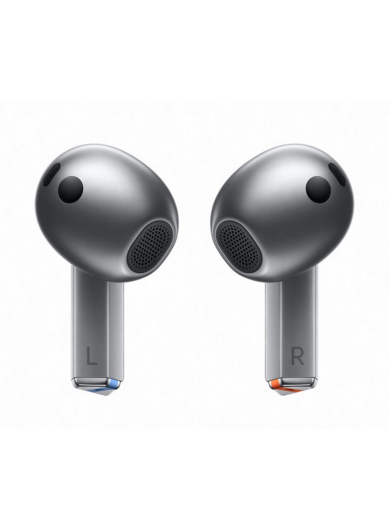 سامسونج Renewed - Galaxy Buds 3 Silver with Galaxy AI Powered Real-time Interpreter | 24-bit Hi-Fi Audio | Up to 36H Battery | IP57 silver - Image 5