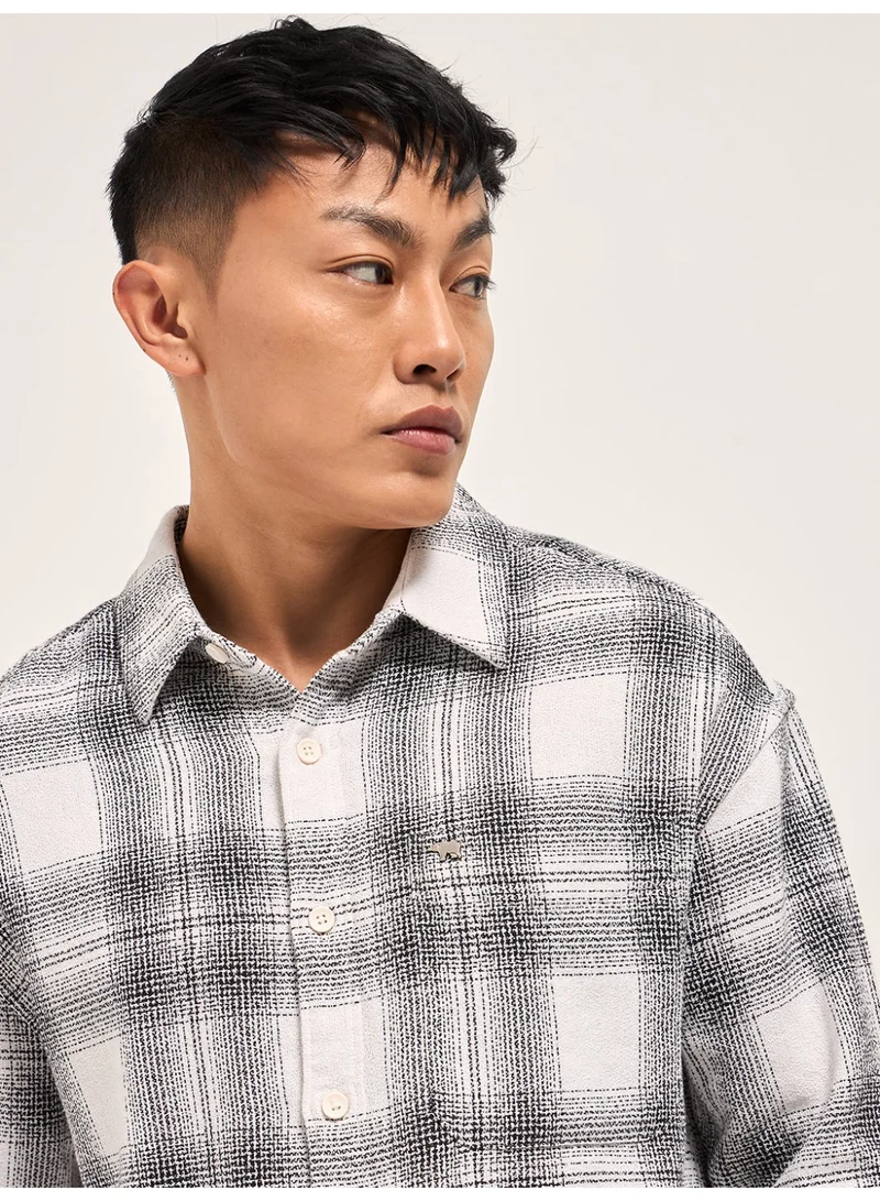 ذا بير هاوس قميص رجالي للمكتب والكاجوال والحفلات بأكمام طويلة مريحة وياقة كلاسيكية وإغلاق بأزرار ومظهر أنيق متعدد الاستخدامات