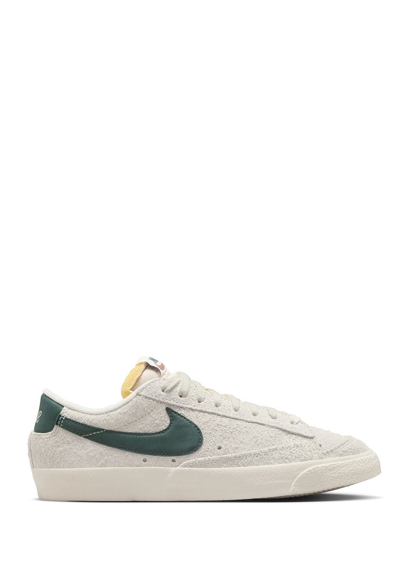 Nike - W Blazer Low '77 Vntg - Image 1