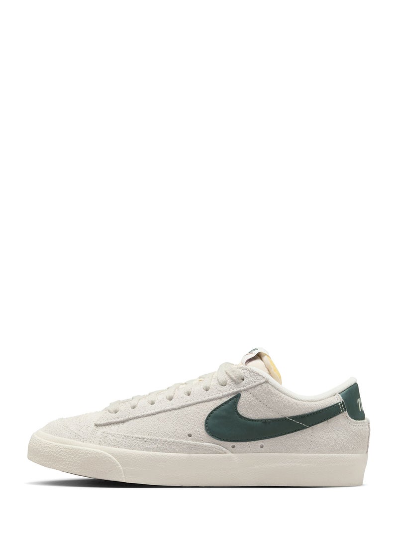 Nike - W Blazer Low '77 Vntg - Image 1