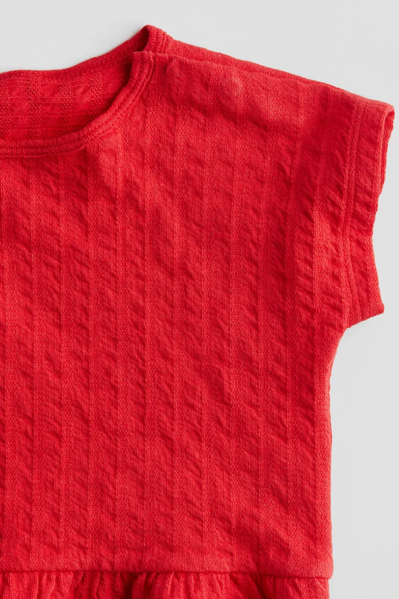 اتش اند ام بلوزة بحواف مكشكشة