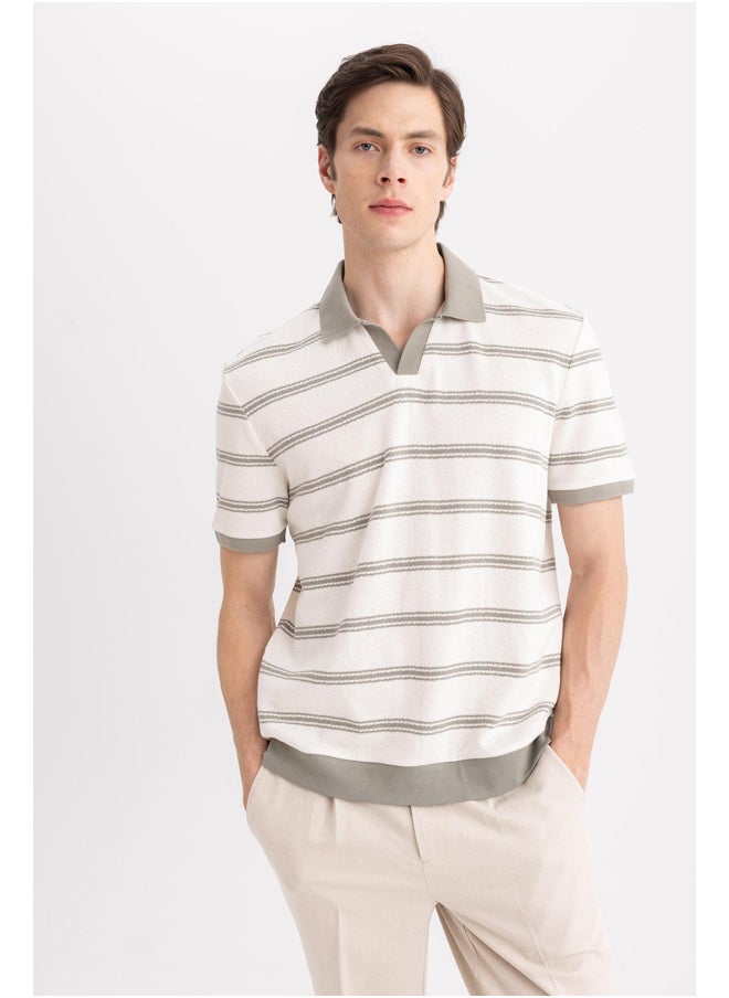 DeFacto - Man Smart Casual Regular Fit Resort Neck Short Sleeve Knitted Polo T-Shirt - Image 1