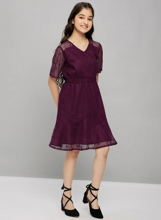 Stylo Bug Stylo Bug Solid V Neck Fit and Flare Dress