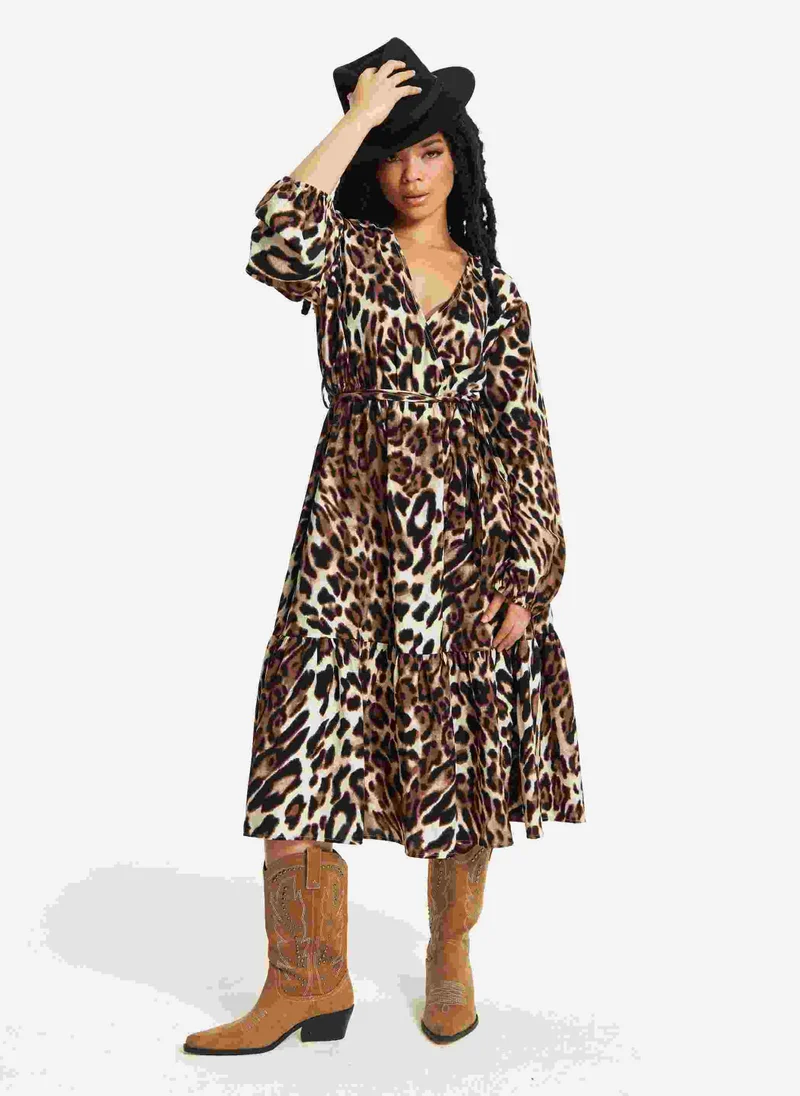 Liquorish Leopard Print Long Sleeve Midi Dress