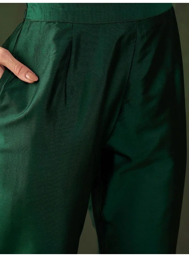 أيه كيه إس Green Kurta Set With Contrast Dupatta