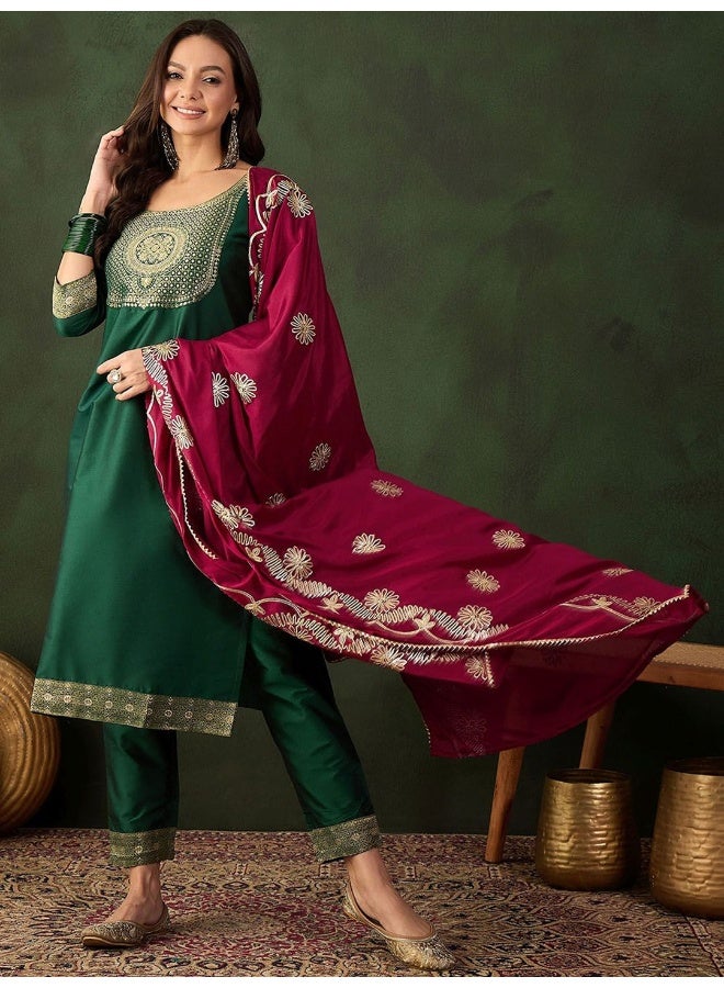 AKS Green Kurta Set With Contrast Dupatta - Image 4