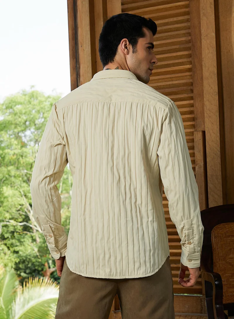 Campus Sutra Campus Sutra Men's Cream White Quilt-Tactile Shirt For Casual Wear | Spread Collar | Long Cuffed Sleeves | Button Closure | Shirt Crafted With Comfort Fit For Everyday Wear