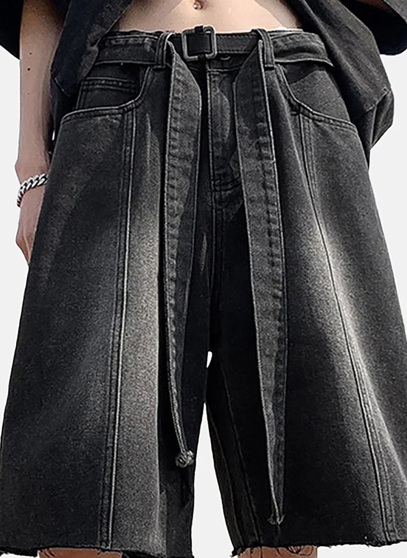 YUNIQEE Black Mid Rise Soild Relaxed Fit Shorts