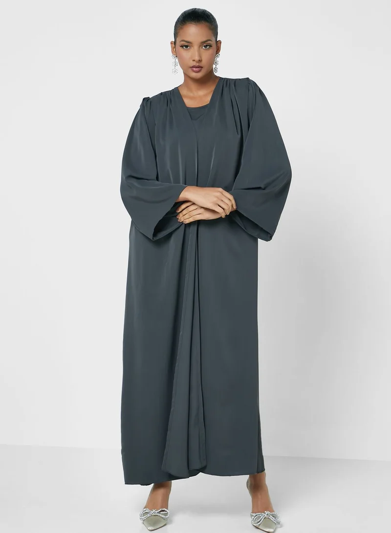 آرا Flared Sleeve Abaya