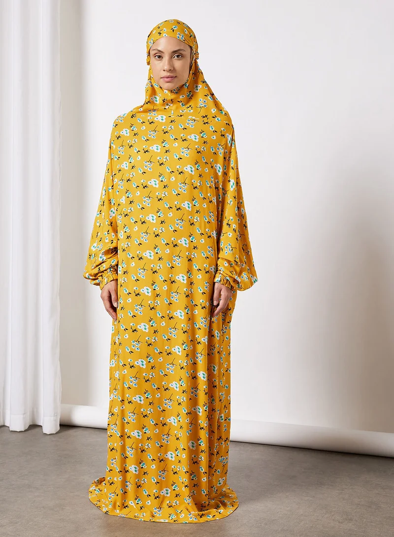 Hayat Praying Dress With Attached Veil
