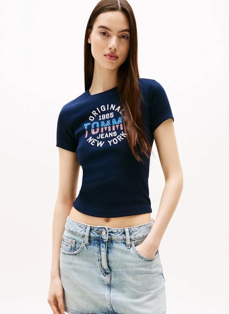 TOMMY JEANS Graphic Crew Neck T-Shirt