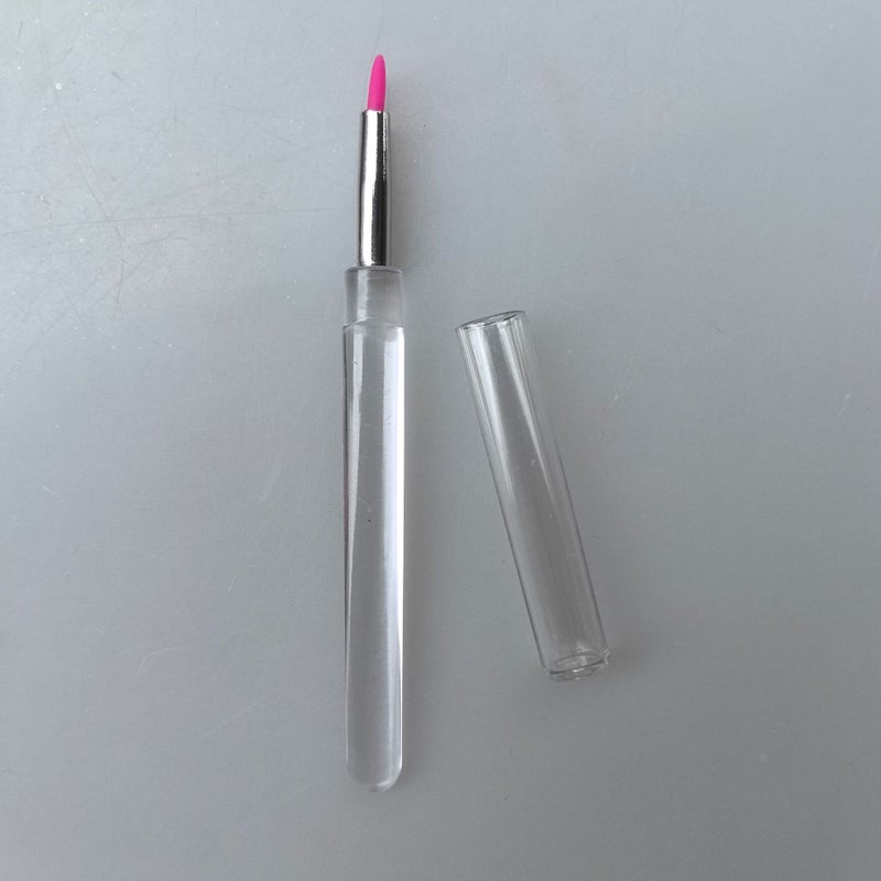Portable Dustproof Silicone Lip Brush Painting Eye Brush Line Lipstick Brush Lipstick Brush Travel Makeup Brush - Image 1