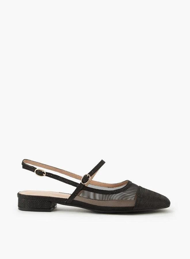 Women Textured Buckle Closure Sandals