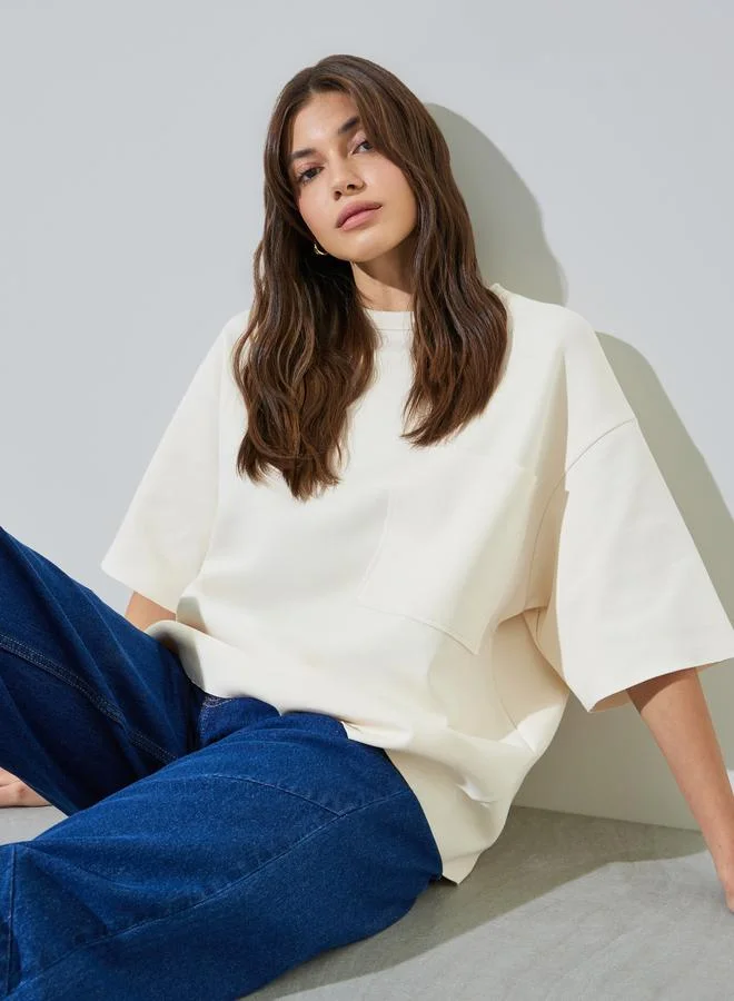 ستايلي Beige Plain Oversized T-Shirt With Front Pocket