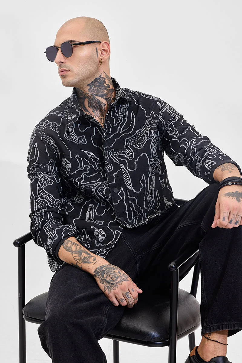 SNITCH قميص أسود فضفاض بتصميم تجريدي