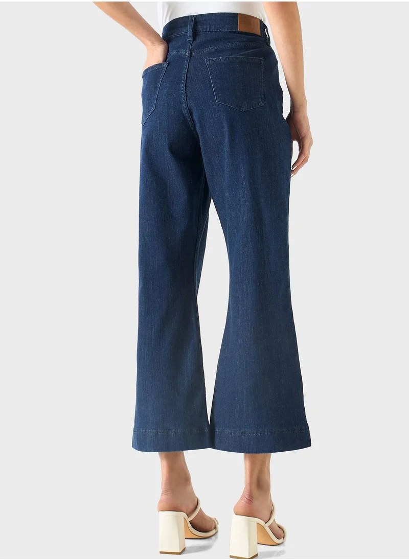 ايكونيك Flared High Waist Jeans