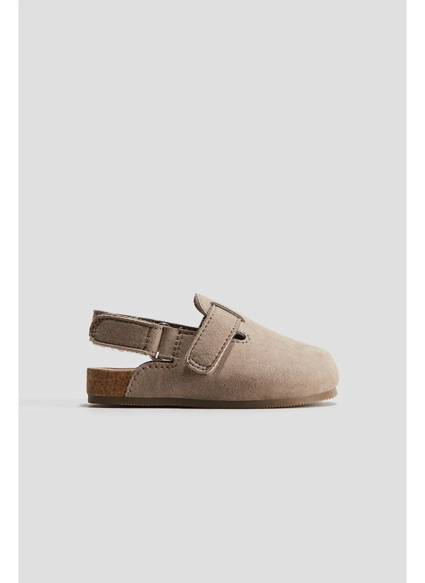 اتش اند ام Napped Sandals