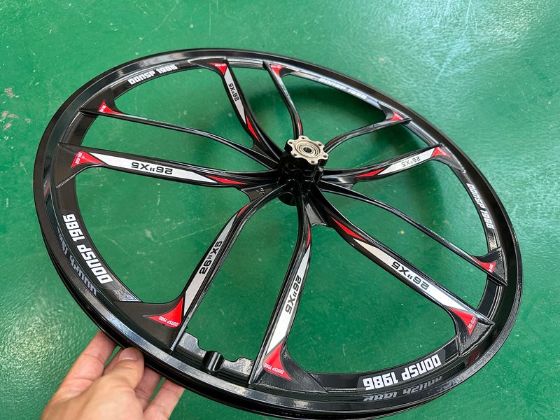 DONSP1986 26 inch 10 Spokes Rear Mag Wheel 135mm for 7/8/9 Speed Freewheel, 26" Magnesium Bike Wheel (Disc Brake) for Beach Cruiser Mountain Bicycle - Image 3