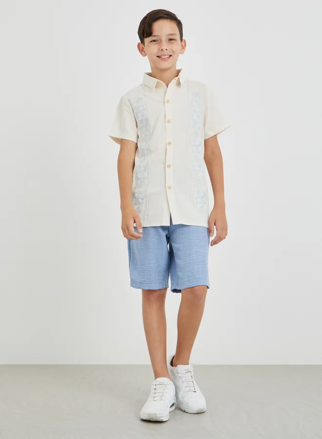 Styli Styli Embroidered Spread Collar Buttoned Shirt