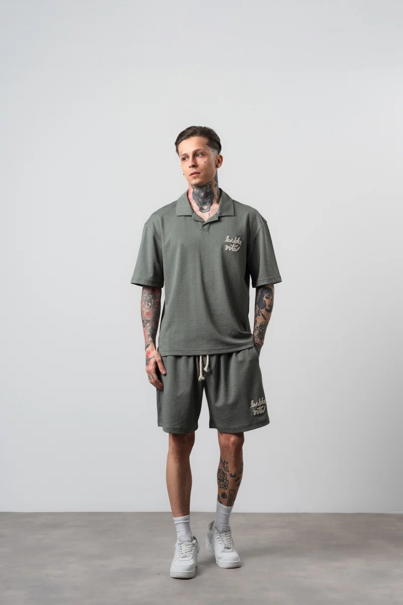 Respire Men's La Dolce Vita Printed Regular Fit T-Shirt and Shorts Set, Khaki