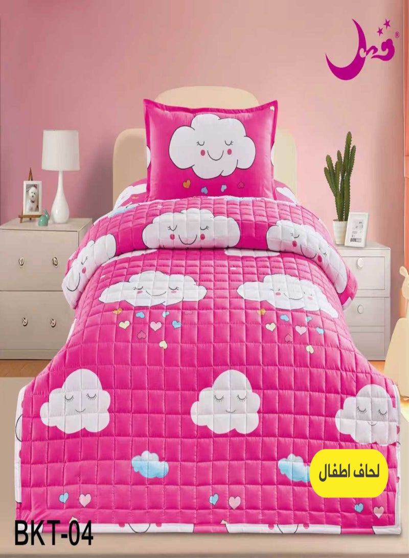 مون مفرش سرير أطفال 3 قطع طقم غرفة نوم – لحاف مضغوط  + شرشف مطاطي + غطاء وسادة – رسوم اطفال يناسب سرير مقاس 120x200 سم - Image 1