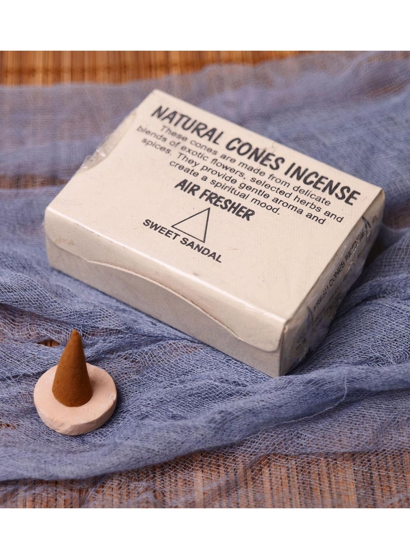 Sweet Sandalwood Incense Cones Set, 1 Box Natural Handmade Oud Incense Cones ( about 25pcs ) , Long Lasting Soft Woody Aroma for Meditation, Prayer, Yoga, Home Fragrance & Relaxation