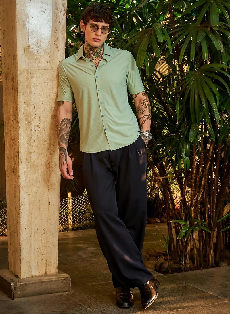 Campus Sutra Men's Light Pistachio Seamless Cuboid Shirt