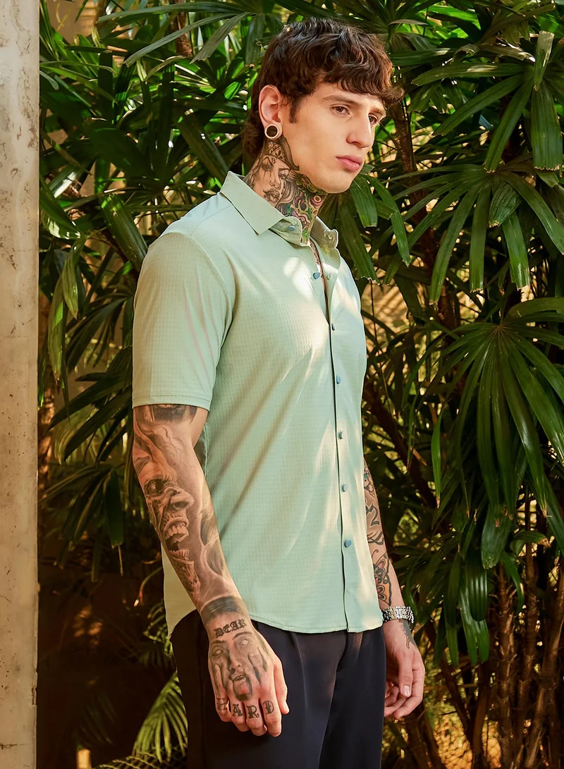 Campus Sutra Men's Light Pistachio Seamless Cuboid Shirt