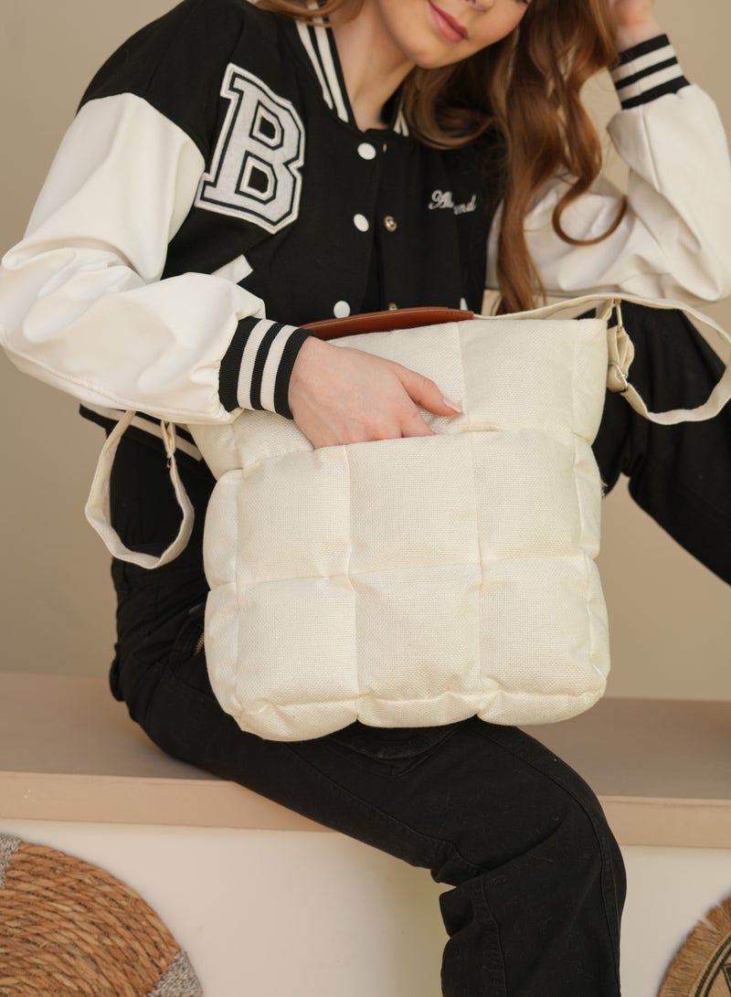 B.S COLLECTION Elegant and Practical BS Crossbody Bag with a Modern Design in off White. - Image 3