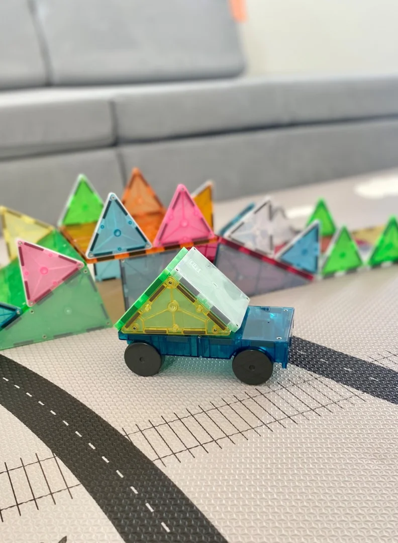 MAGNA-TILES Grand Prix 50 Piece Set