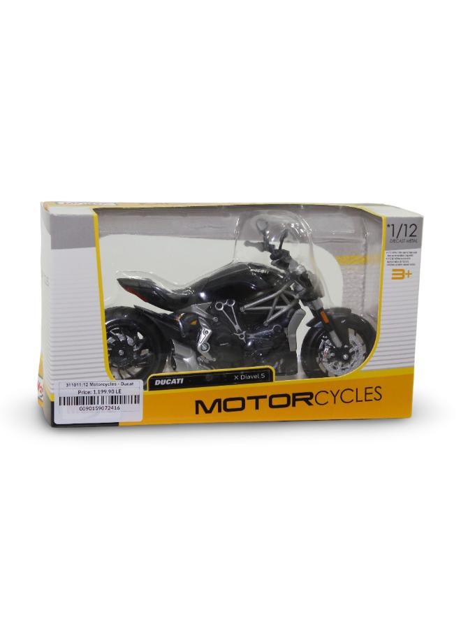 Maisto 1:12 Scale Diecast Ducati X Diavel S Motorcycle - Image 2
