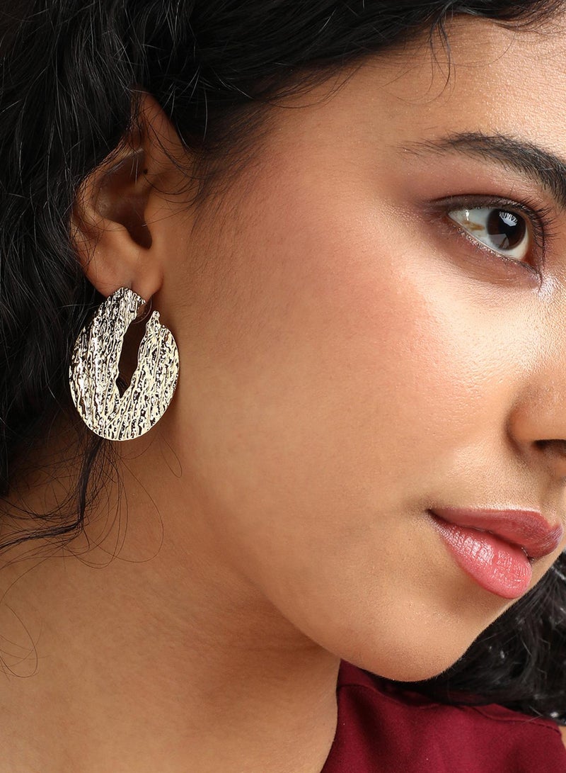 SOHI Dented Circular Artificial Stud Earring Jewellery - Image 1