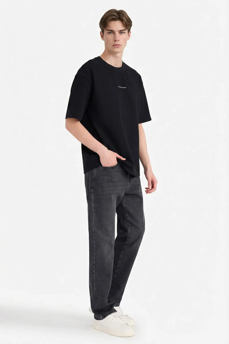 ديفاكتو Boxy Fit Printed T-Shirt