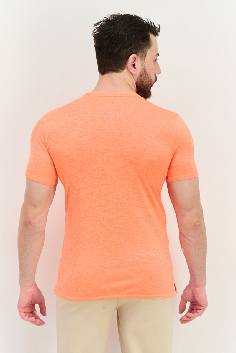 PUMA تي شيرت رياضي للرجال بأكمام قصيرة مناسب للجري، برتقالي - Image 3