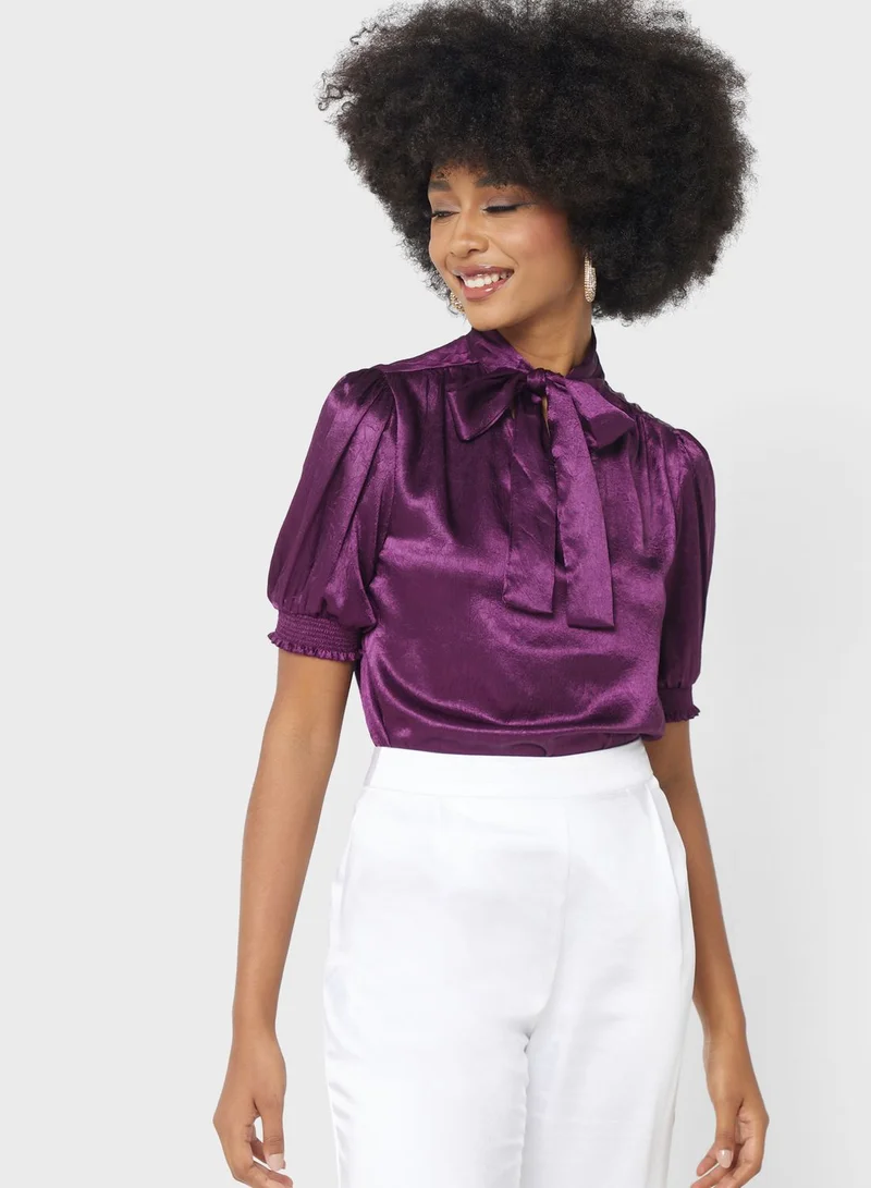 ELLA Blouse With Tie Detail