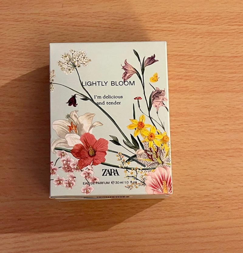 ZARA LIGHTLY BLOOM EDP 30 ML (1.0 FL. OZ). Eau de parfum.