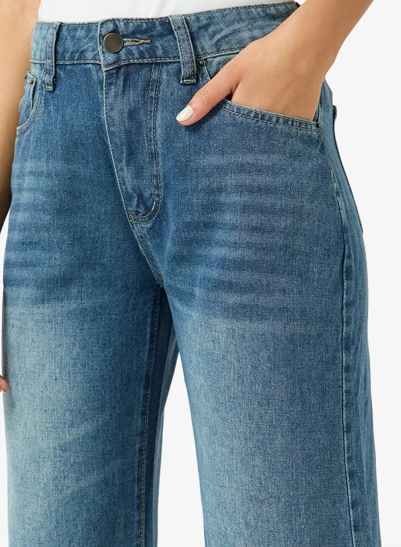Ginger Low Rise Wide Leg Jeans