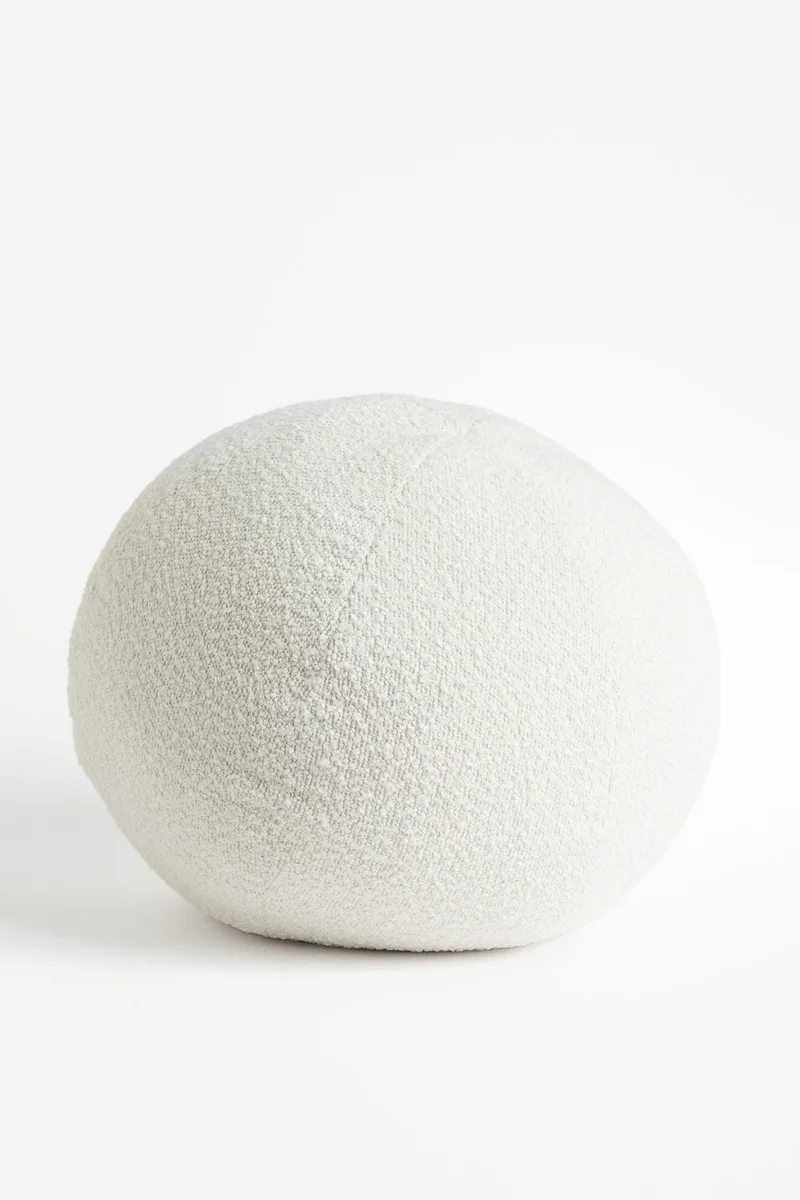 اتش اند ام Ball-Shaped Cushion