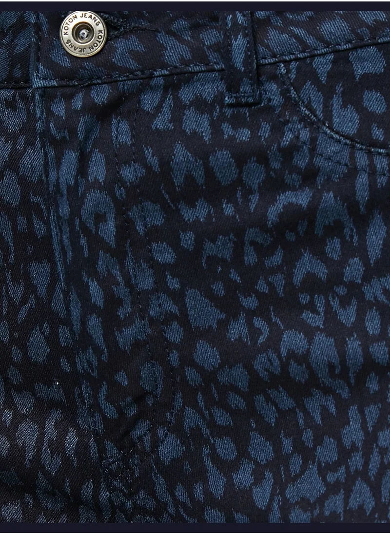 كوتون شورت جينز بطبعة جلد فهد