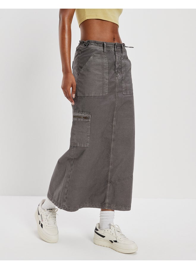 American Eagle - AE Snappy Low-Rise Cargo Maxi Skirt - Image 1