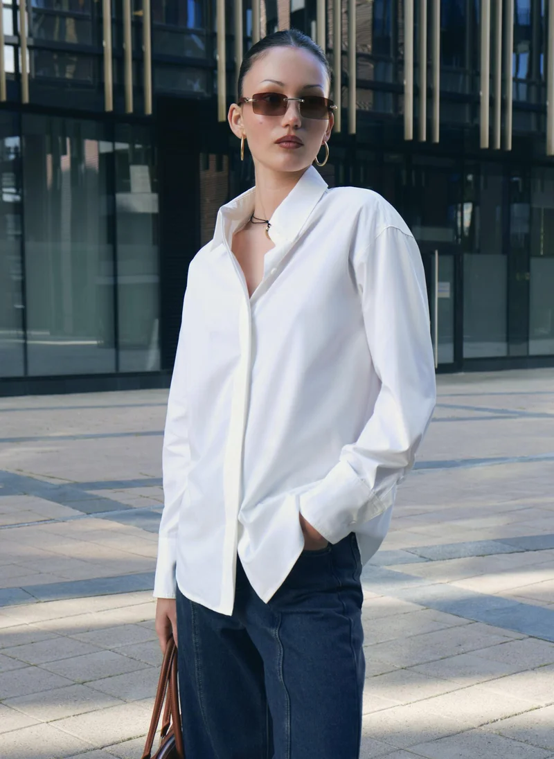 Lichi Loose cut shirt with concealed buttons