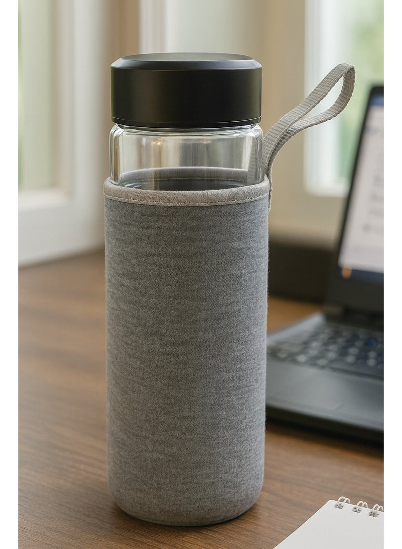 Earss 550ml Classic Glass Water Bottle – BPA-Free Portable Drinking Bottle with Neoprene Sleeve – Eco-Friendly Reusable Bottle for Hot & Cold Drinks – Ideal for Travel, Gym, Office, or Outdoor Use - Image 4